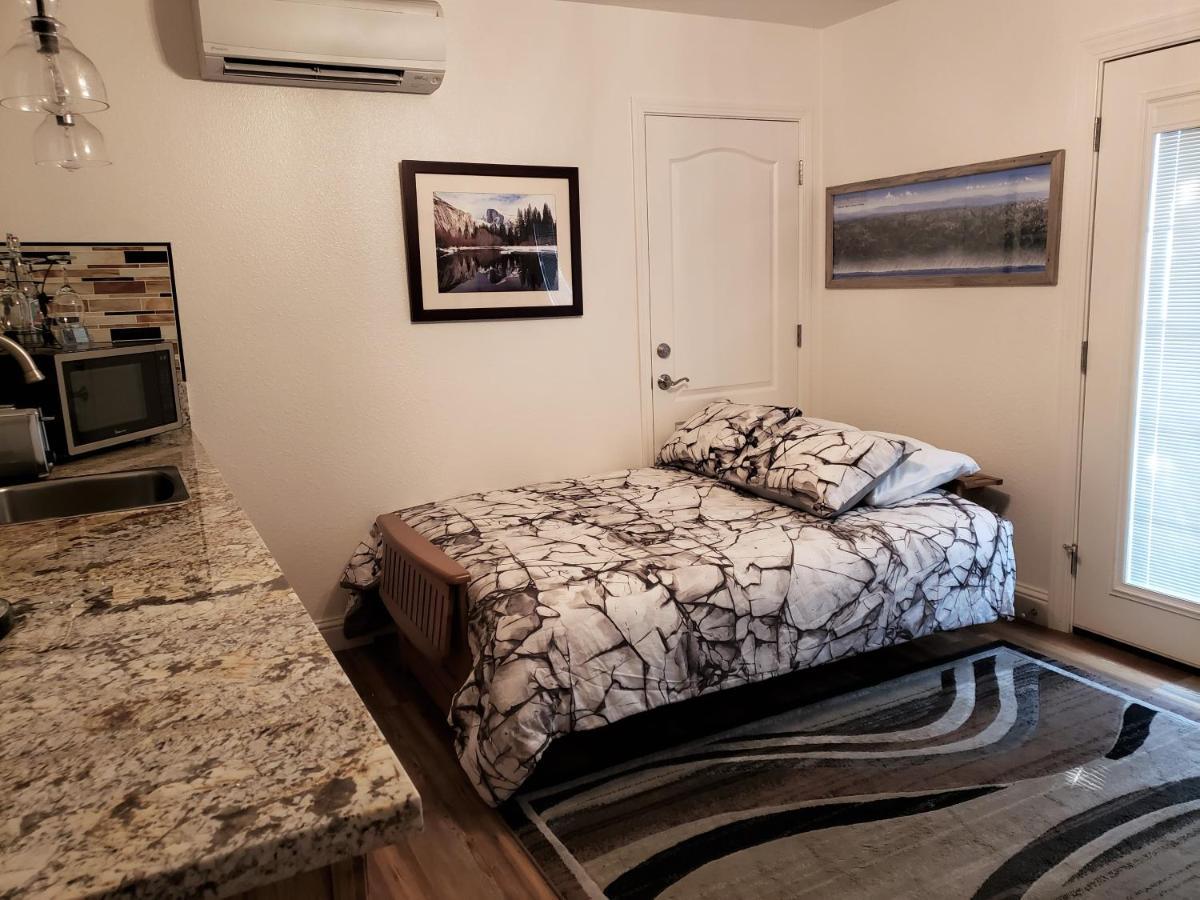 Yosemite Foothill Retreat - Private Guest Suite #2 Корсеголд Экстерьер фото