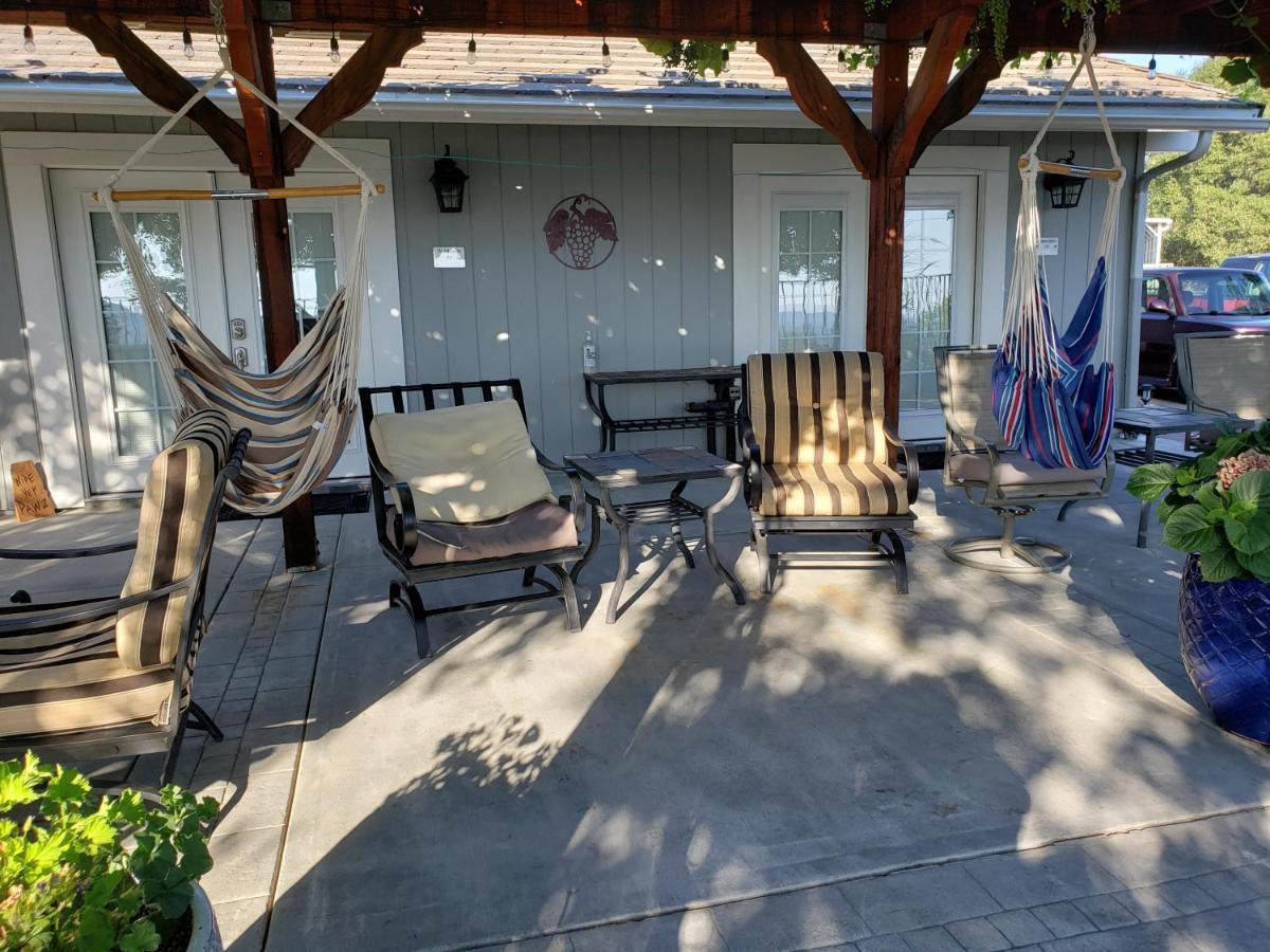 Yosemite Foothill Retreat - Private Guest Suite #2 Корсеголд Экстерьер фото